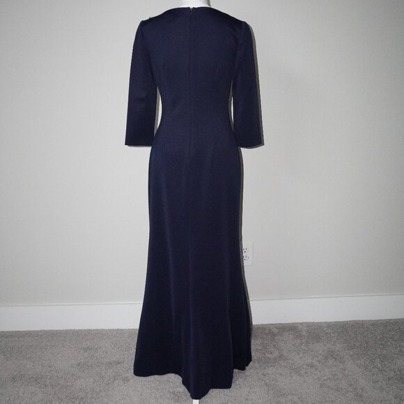 Classic, formal navy blue mother-of-the-bride gown - Picture 5 of 8